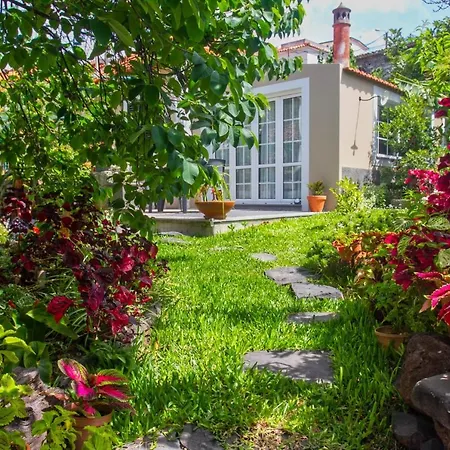 Casa Da Bungavillia * Machico (Madeira)