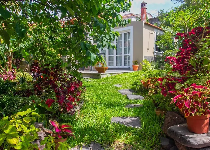 Casa Da Bungavillia * Machico (Madeira)